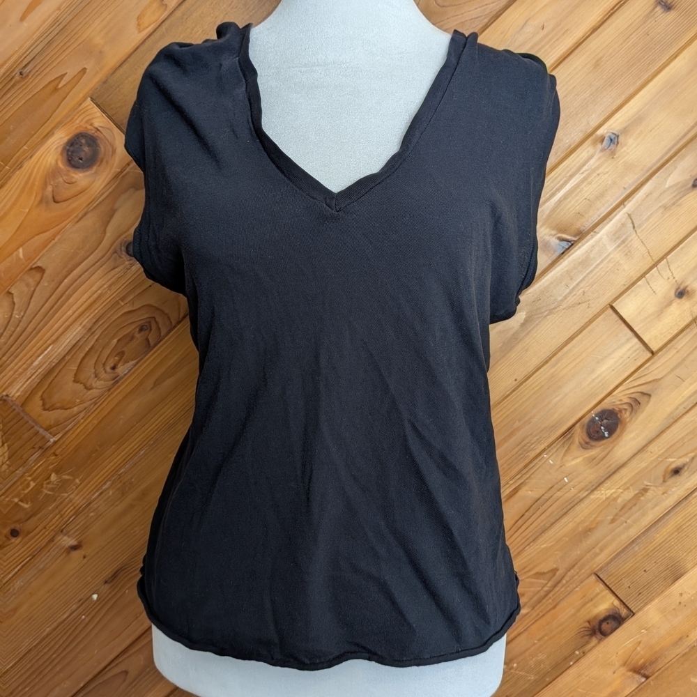 LNA Charcoal V-Neck Short Sleeve Tee Size Small